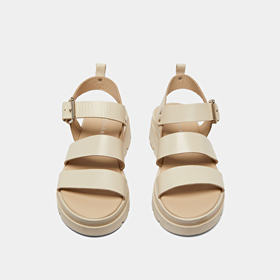Platform sandals with buckles in ecru leather | PRIAME
