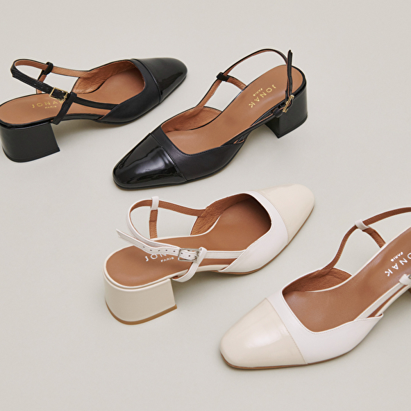 Babies with open heels in black patent leather | DHAPOPY