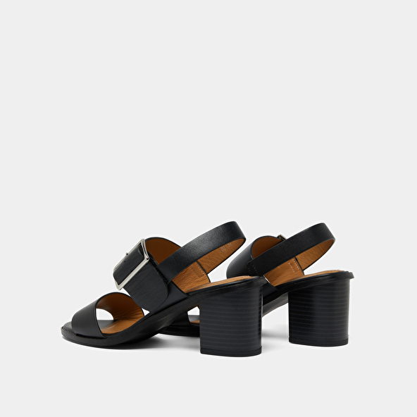 Sandals with heels and straps in black leather | ACRE