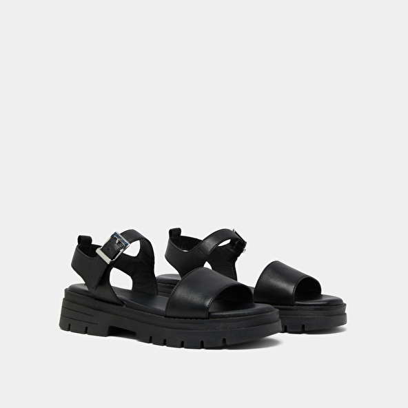Platform sandals with straps in black leather | ASK