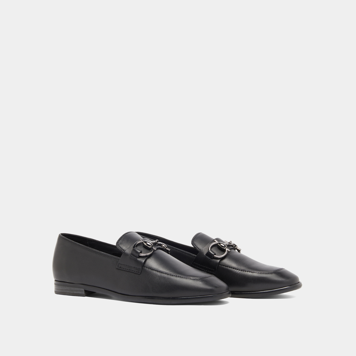 Mocassins à mors et bouts carrés in black leather | AMELLE