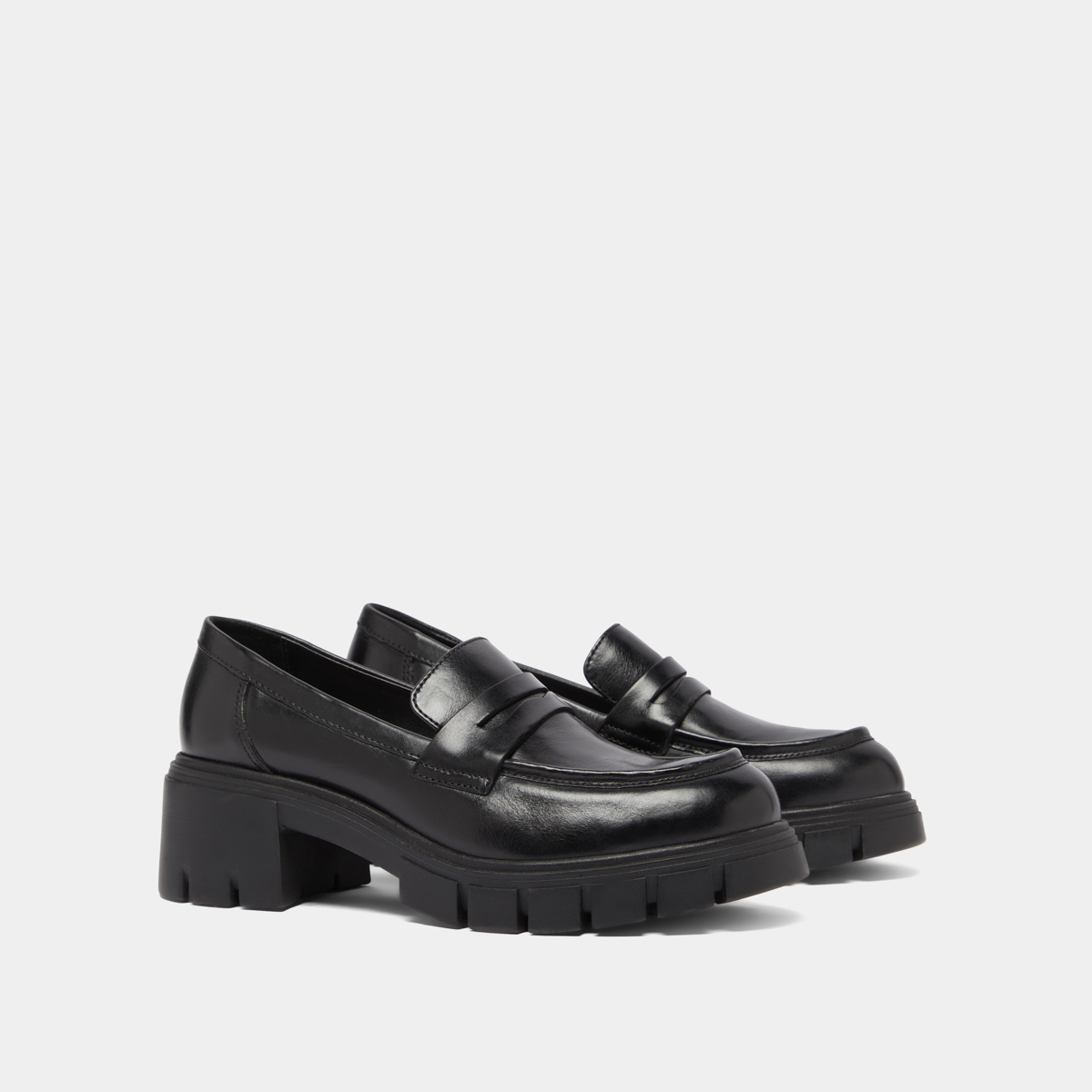 Heeled loafers in black leather | ARON