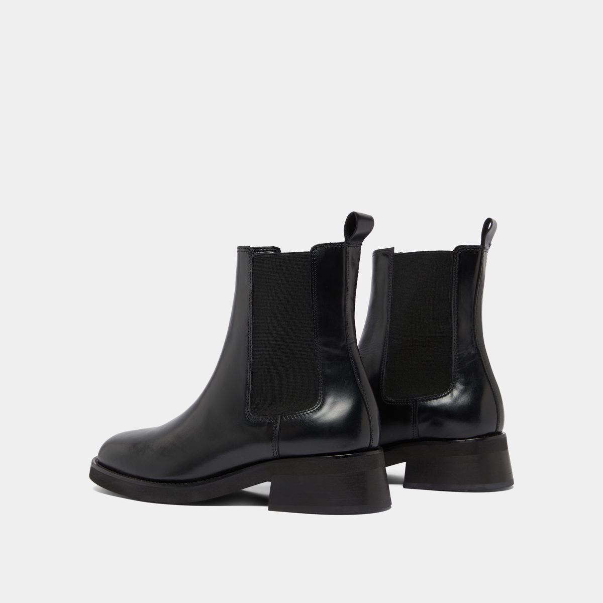 Boots à bouts arrondis et élastiques in black leather | PARISSE