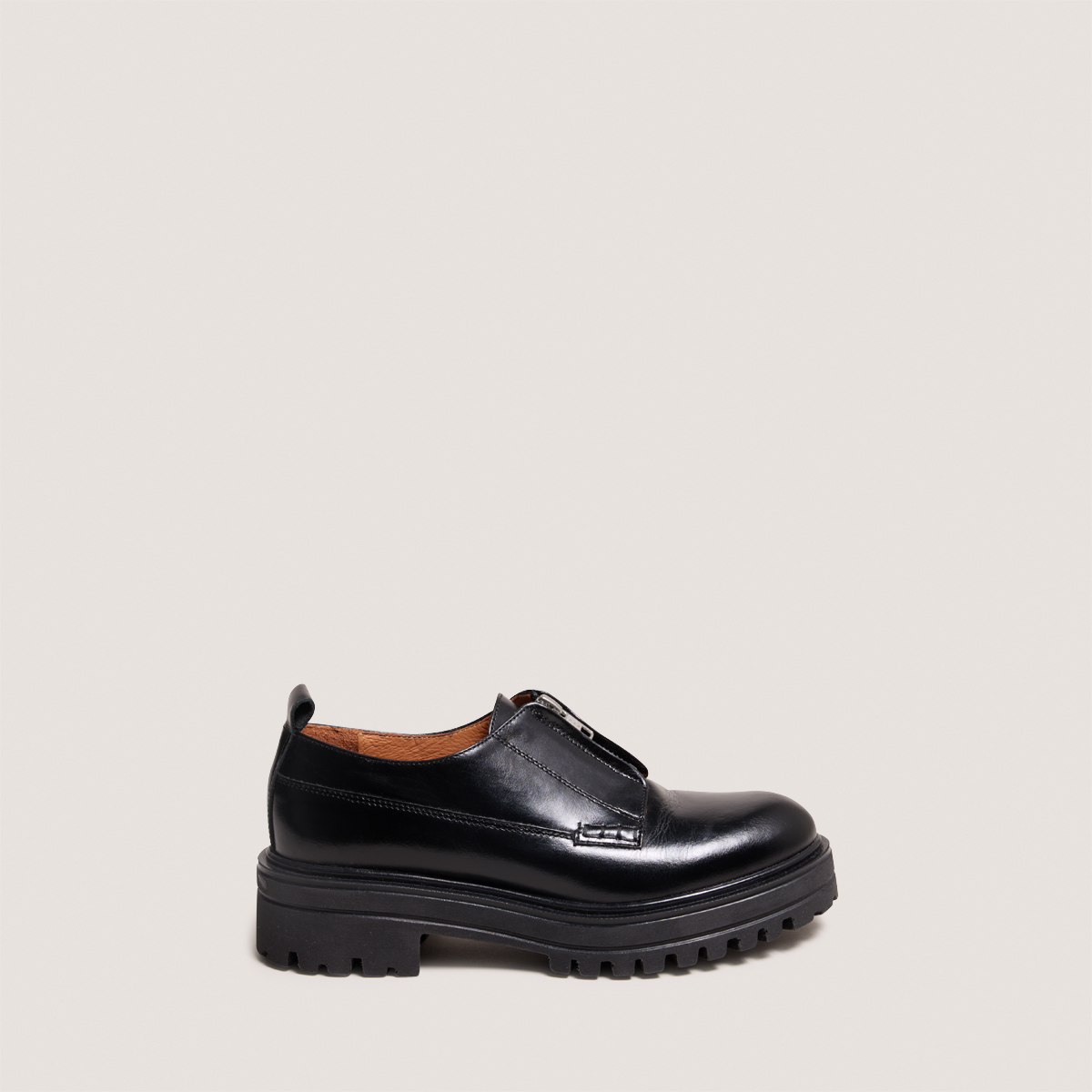 Derbies &agrave; fermetures &eacute;clairs et semelles... in black leather | ANTALYA