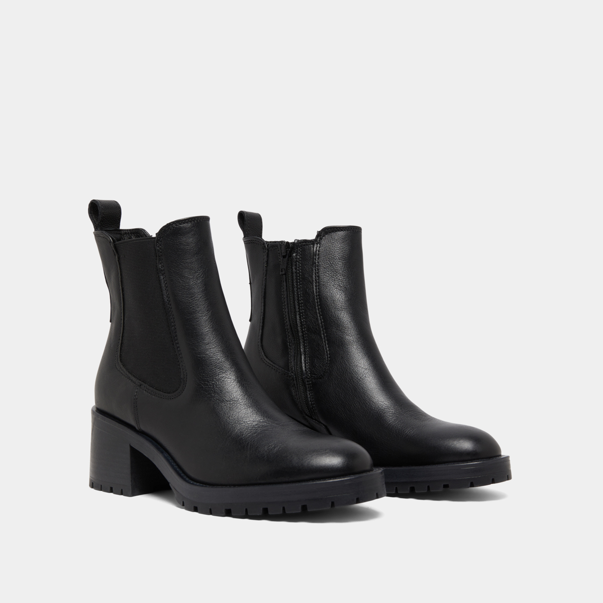 Lowboots with elastic bands in black grained leather | CECILE