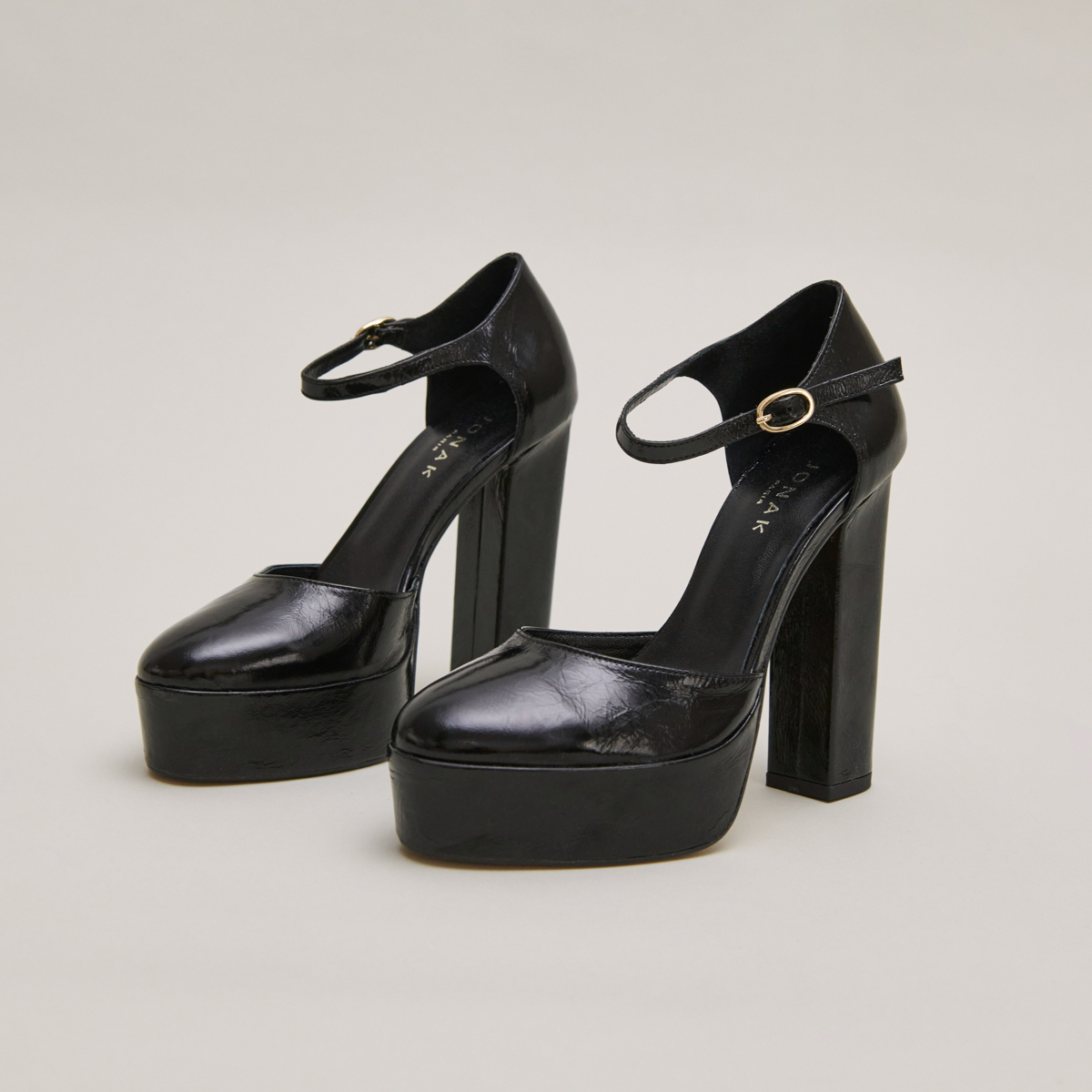 Heeled Mary Jane and platforms in black glazed leather | VANCOUVER