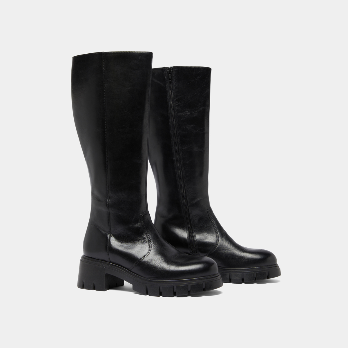 Bottes à semelles crantées in black leather | ANTONIN