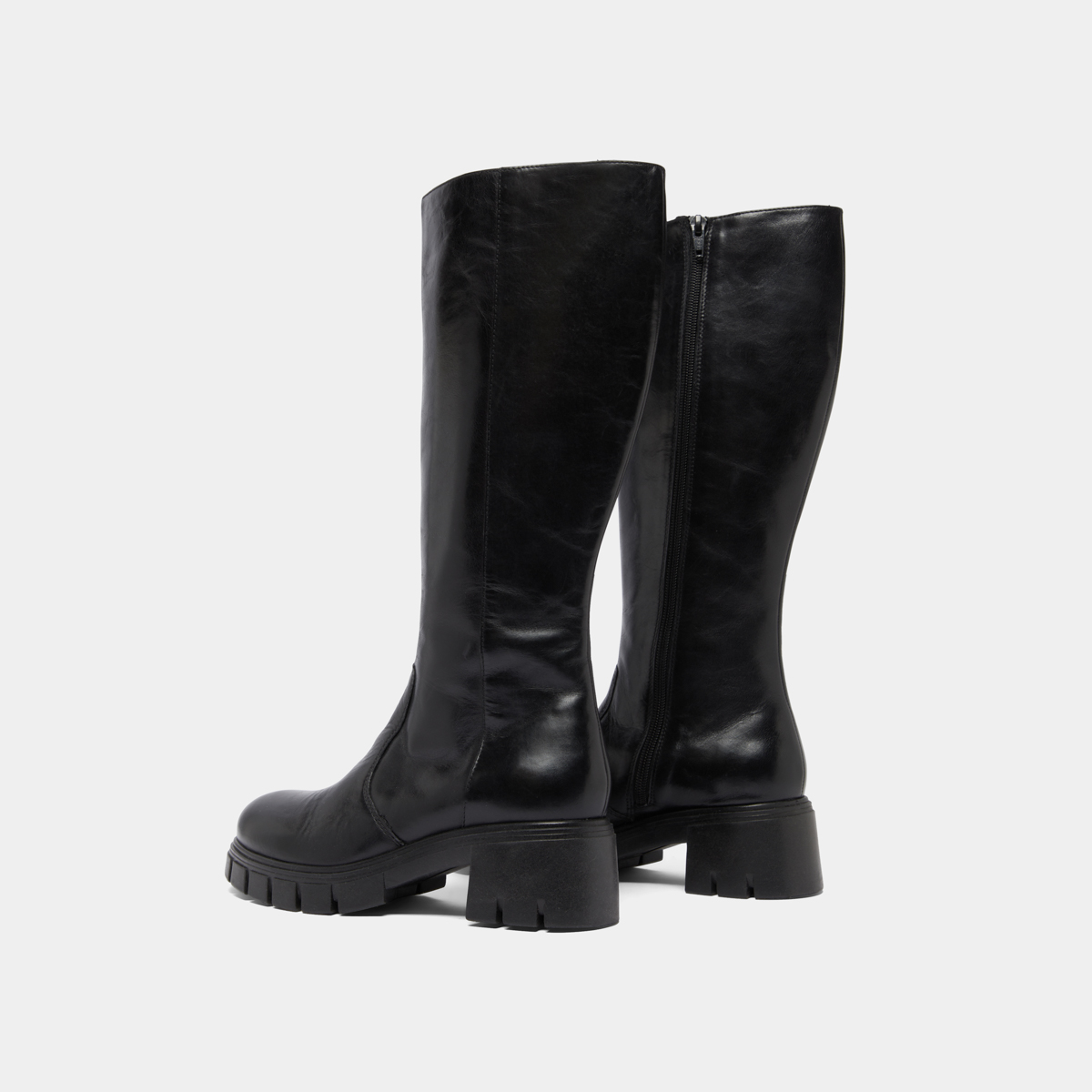 Bottes à semelles crantées in black leather | ANTONIN