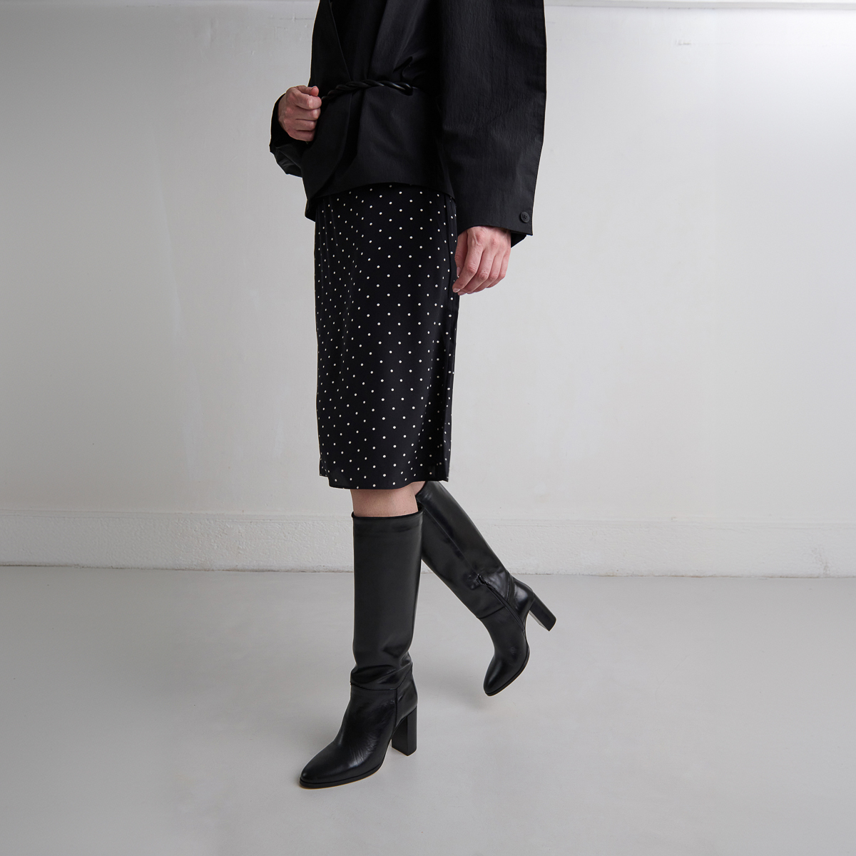Bottes in black leather and black velvet | VERSAILLES