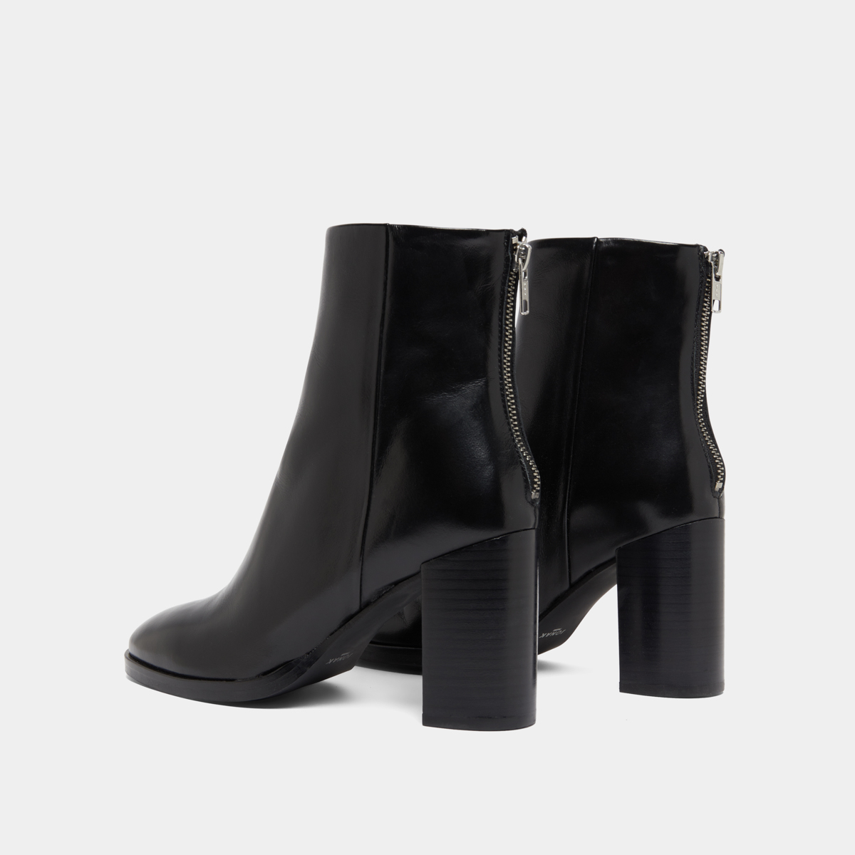 Ankle boots with heels in black leather | DEEP