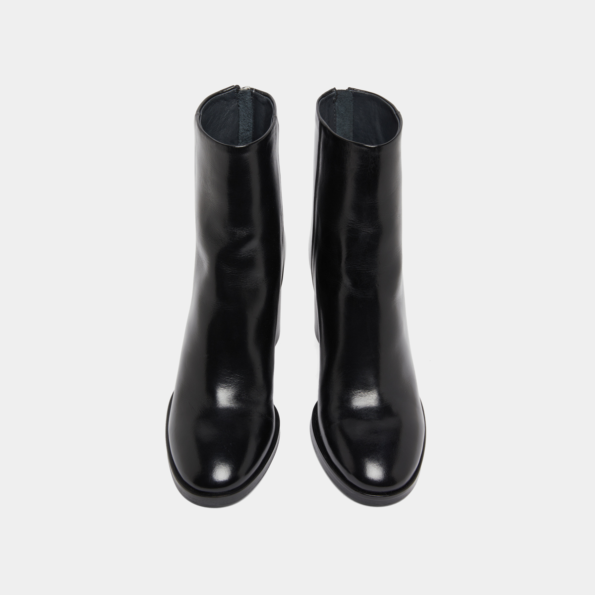 Ankle boots with heels in black leather | DEEP