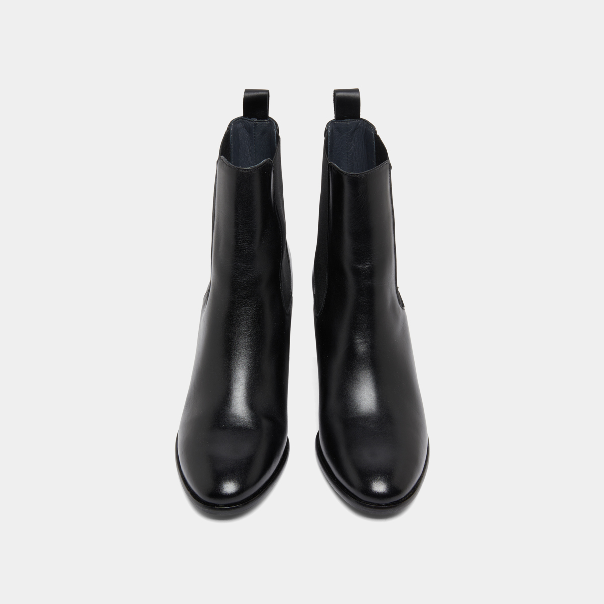 Ankle boots with heels and elastics in black leather | DEVIN