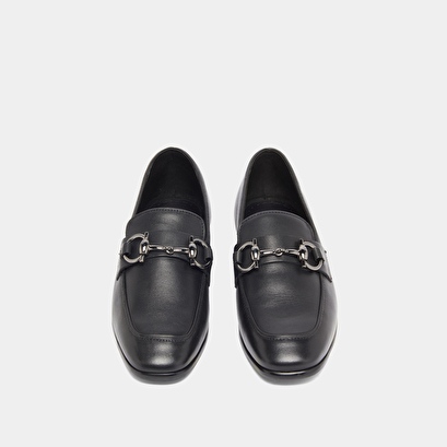Mocassins &agrave; mors et bouts carr&eacute;s in black leather | amelle