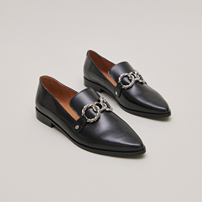 Mocassins à boucles argentées et bouts p... black