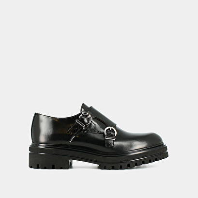 Derbies with double buckles and notched soles in black glazed leather | amsterdam