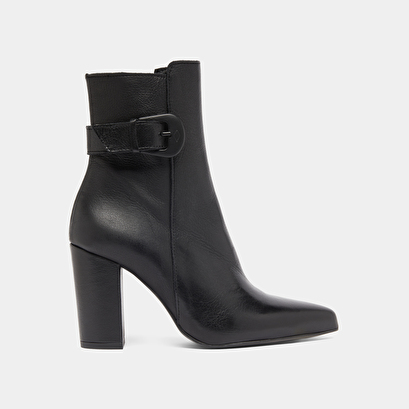 Bottines &agrave; bouts pointus et boucles in black leather | beth