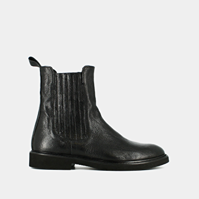Chelsea boots black