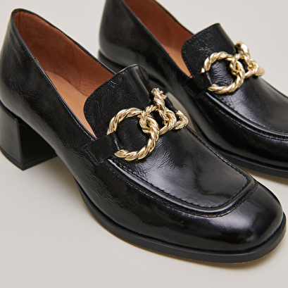 Mocassins à bouts arrondis et boucles do... black