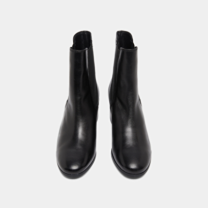 Bottines &agrave; talons et &eacute;lastiques in black leather | alderic