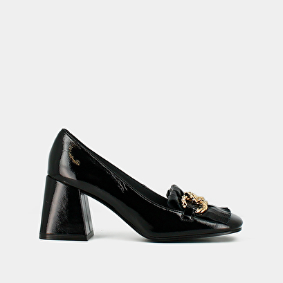 Heeled loafers with gold buckles black