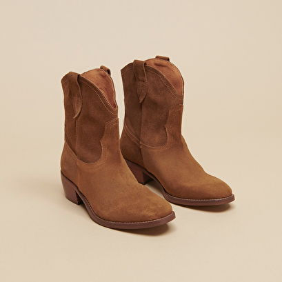 Oval-toe lowboots cognac