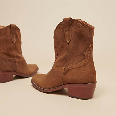 Oval-toe lowboots cognac