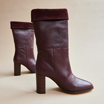 Pointed boots in burgundy leather and velvet | vannes