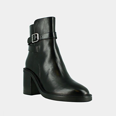 Ankle boots with high heels black