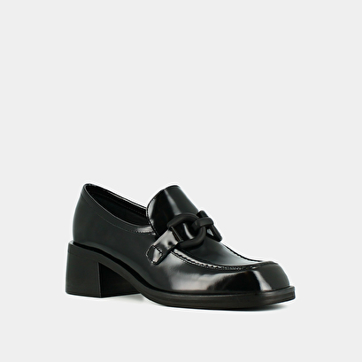 Loafers with heels black
