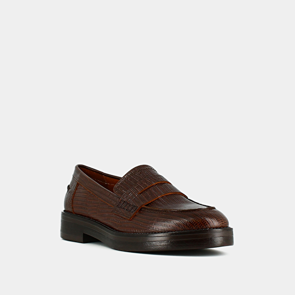 Round-toed loafers in brown reptile leather | MIRNA