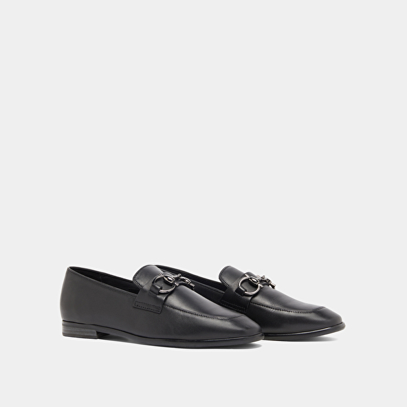 Mocassins à mors et bouts carrés in black leather | AMELLE