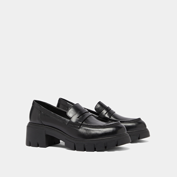Heeled loafers in black leather | ARON