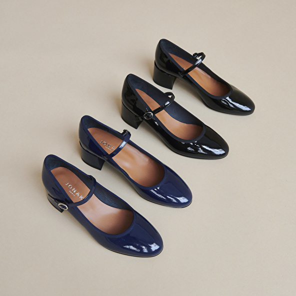 Heeled slippers in blue patent leather | DALMATIE