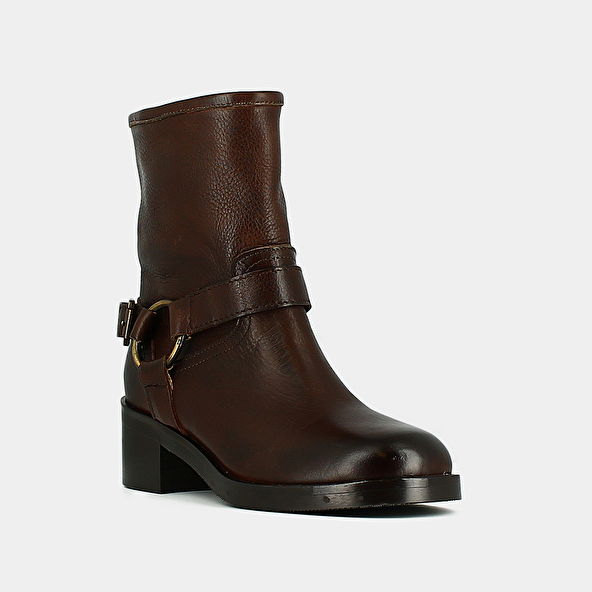 Buckle boots in brown grained leather | RIGA
