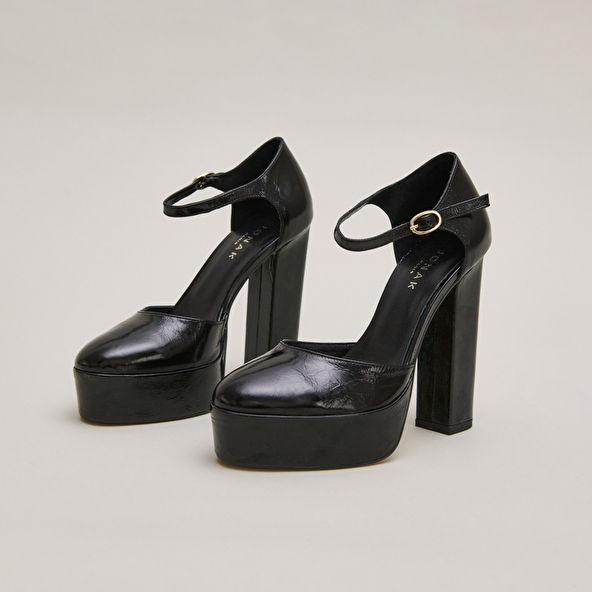 Heeled Mary Jane and platforms in black glazed leather | VANCOUVER