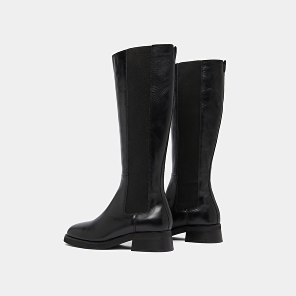 Bottes hautes in black leather | PEGGIE