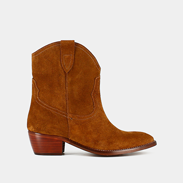 Oval-toe lowboots in cognac suede | MARBELLA
