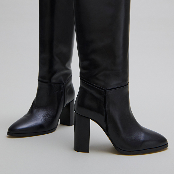 Bottes in black leather and black velvet | VERSAILLES