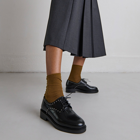 Derbies à détails argentés in black leather | DAHO