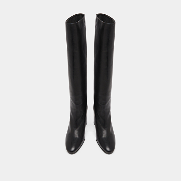 Boots with heels in black leather | VENEZUELA