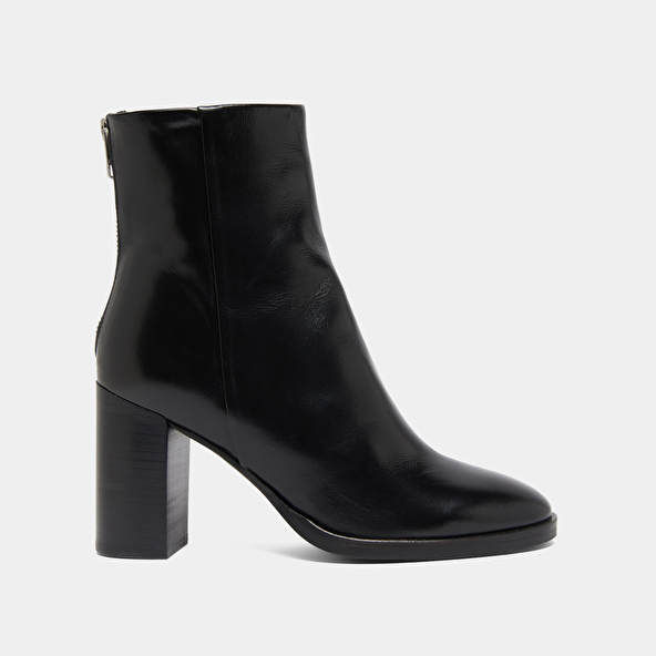 Ankle boots with heels in black leather | DEEP