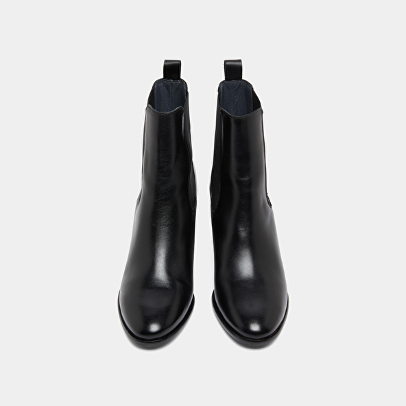 Ankle boots with heels and elastics in black leather | DEVIN