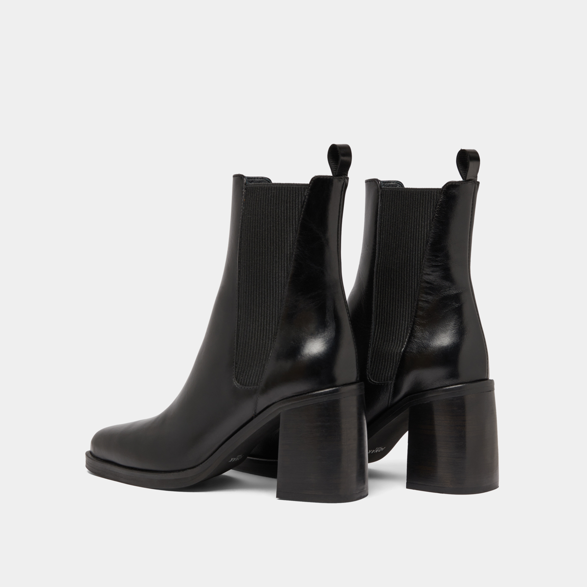 Boots &agrave; talons hauts et &eacute;lastiques in black leather | DISCO