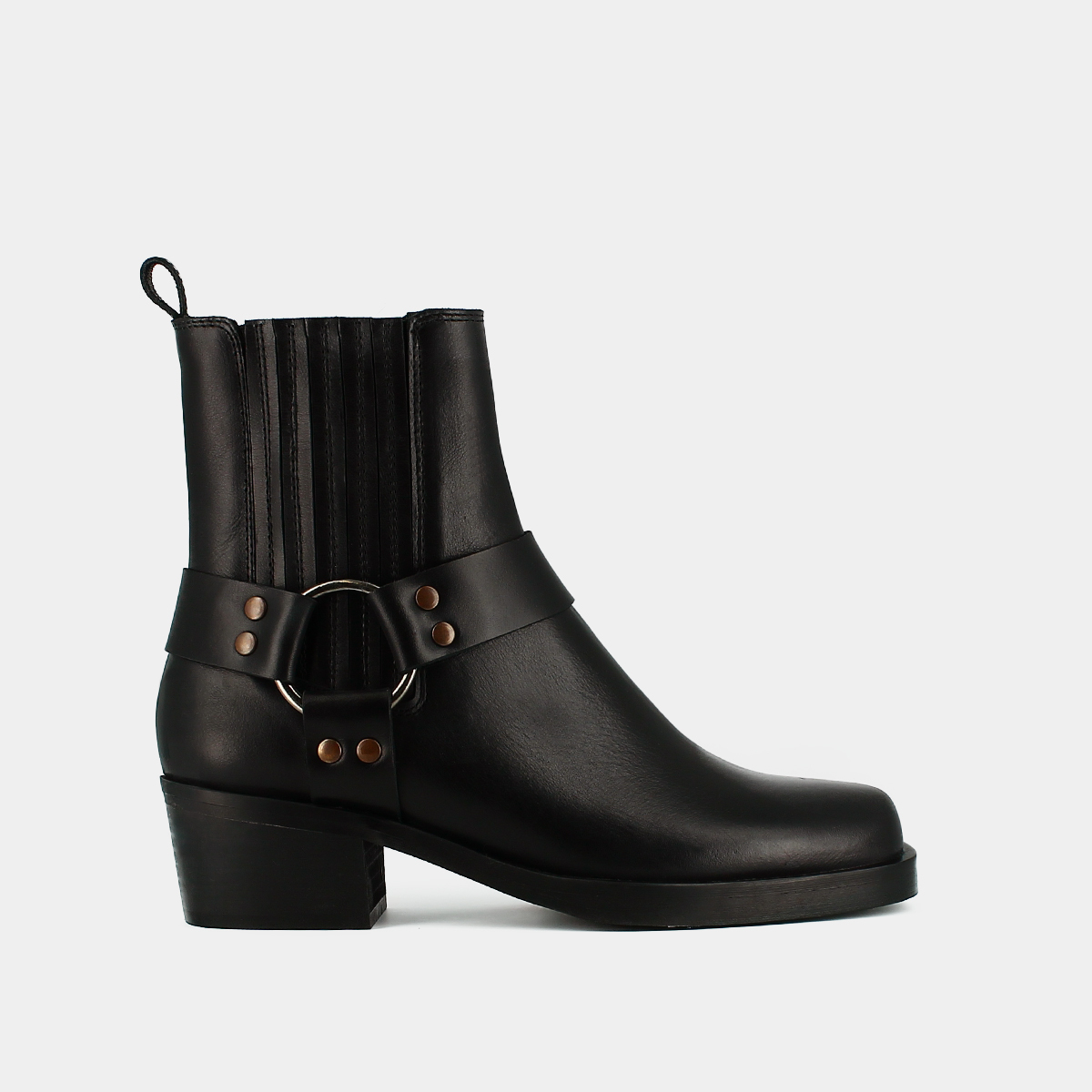 Ankle boots with buckles in black greased leather | BALTIMORE