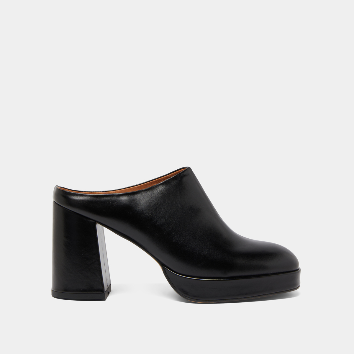 Heeled mules in black leather | VOLCAN