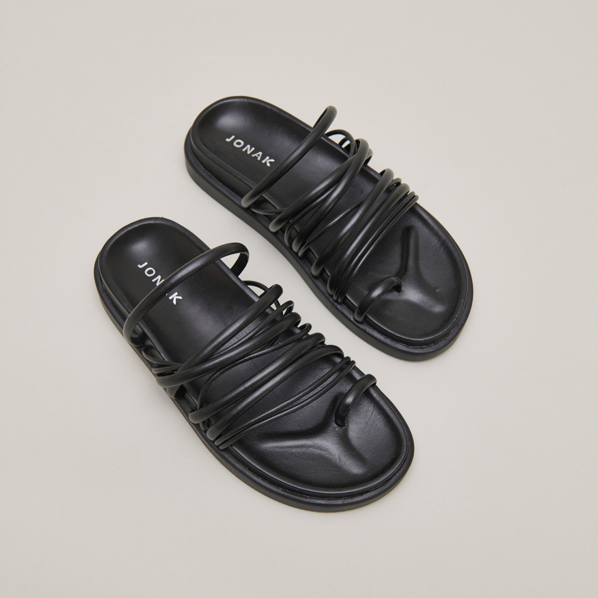 Multi-strap sandals in black leather | WALKMAN