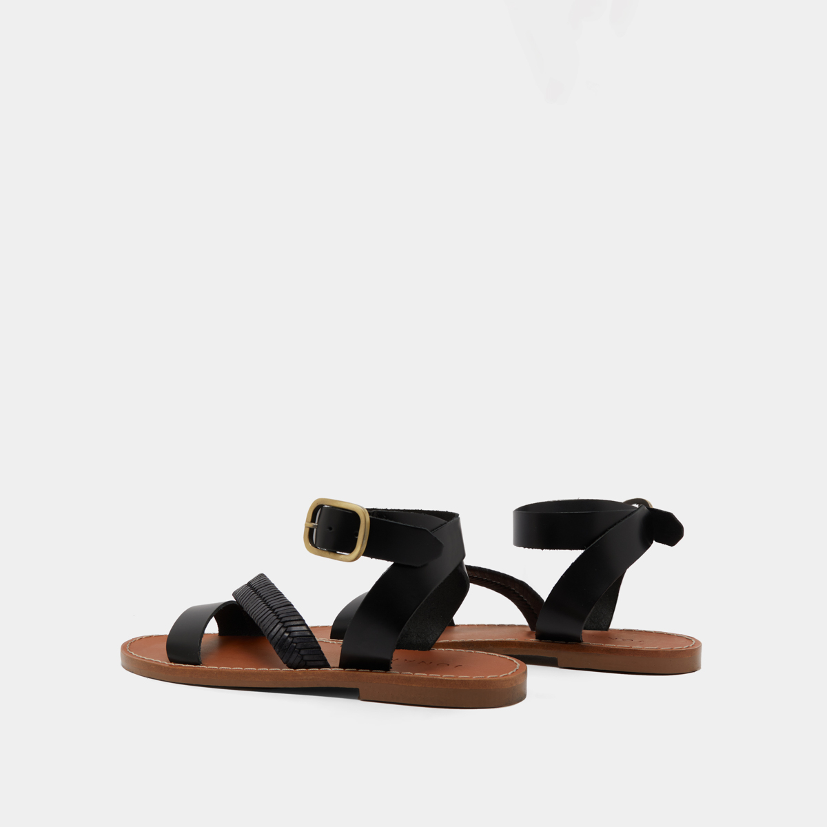Plagettes with straps in black glazed leather | LAUSANNE