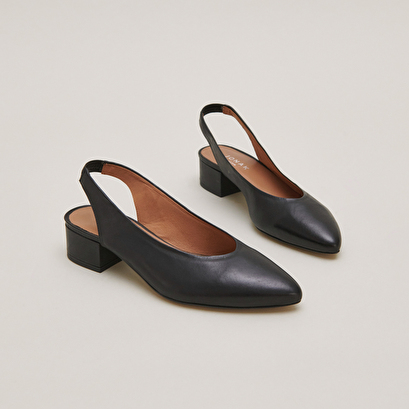 Ballet flats with open backs in black leather | vince