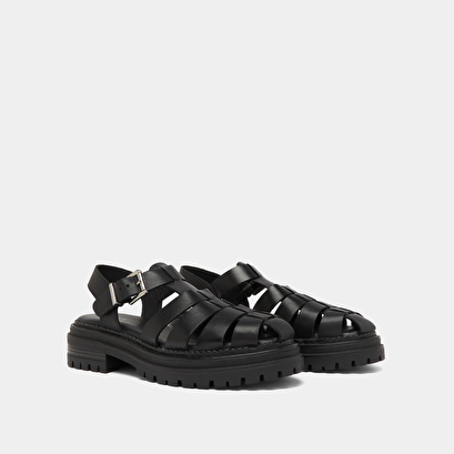 Platform sandals with wide straps in black leather | abraham