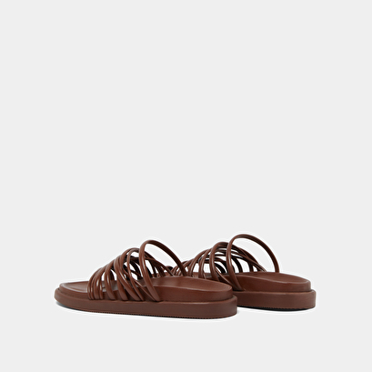 Multi-strap sandals brown